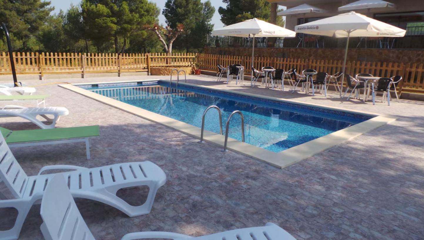 Hotel Restaurant Cau Blanch Useras Zewnętrze zdjęcie
